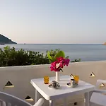 Sunrise Village 3* سكوبيلوس تاون