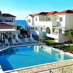 Sunrise Village 3* سكوبيلوس تاون