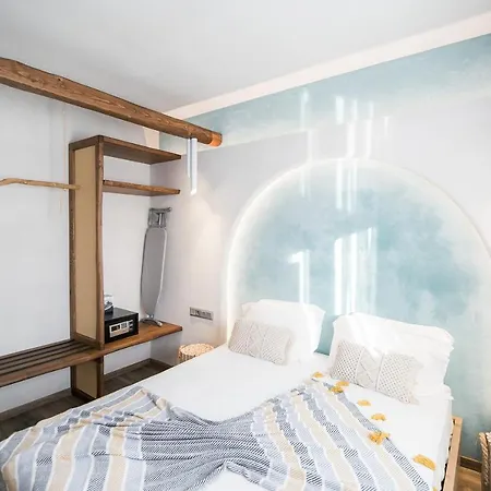 日出村公寓酒店