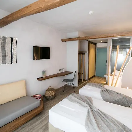 Апарт-отель Sunrise Village 3*