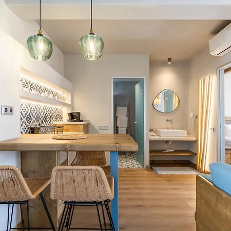 Sunrise Village Aparthotel