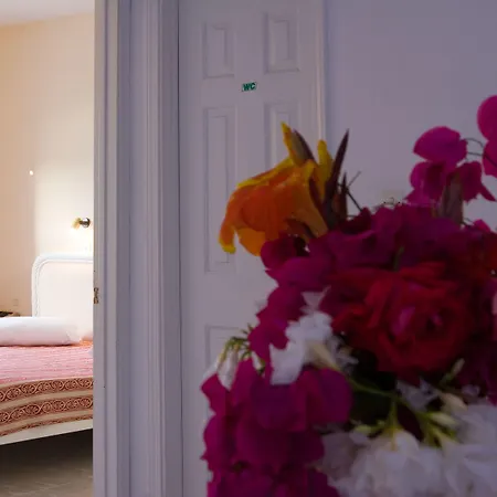 日出村公寓酒店 3*