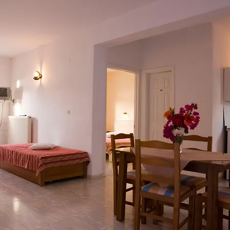 日出村公寓酒店 3*