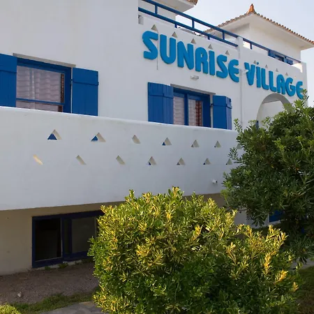 Sunrise Village 3*