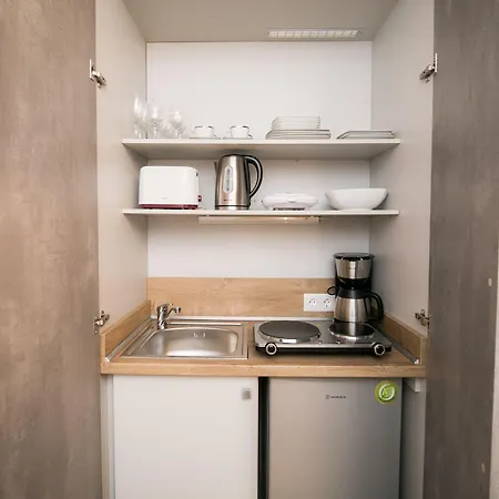 公寓式酒店 日出村公寓酒店 3*