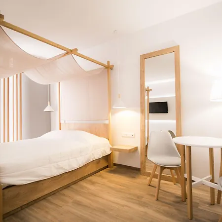 日出村公寓酒店 斯科派洛斯