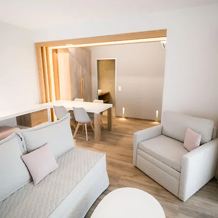 公寓式酒店 日出村公寓酒店 3*