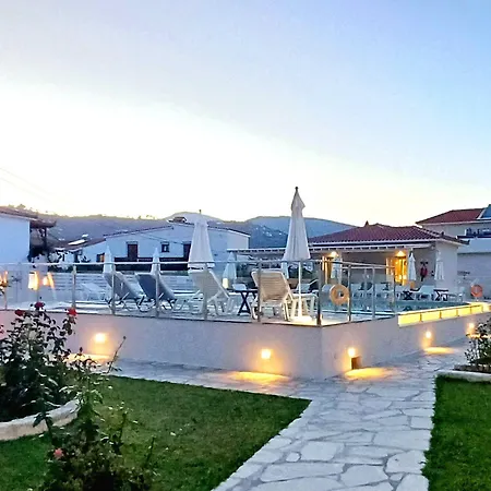 Sunrise Village Скопелос