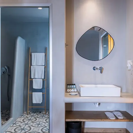 Sunrise Village Aparthotel 3*
