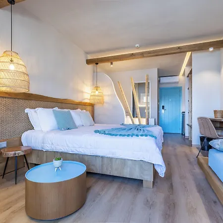 Sunrise Village Aparthotel