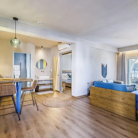 Sunrise Village Aparthotel
