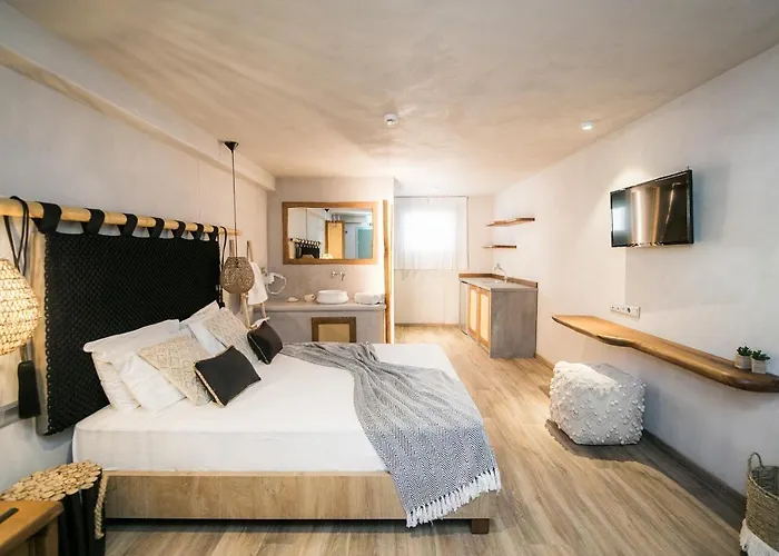 Sunrise Village Aparthotel Skopelos Town