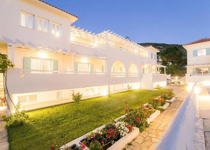 Sunrise Village Aparthotel 3*