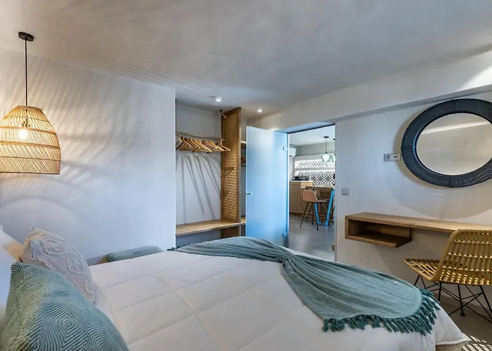 Aparthotel Sunrise Village 3*