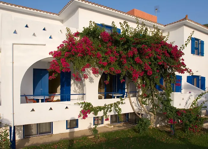 Sunrise Village Aparthotel