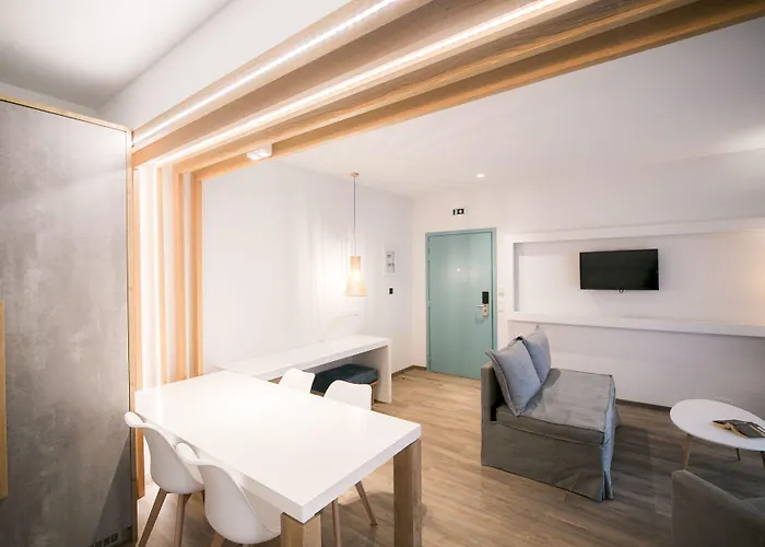 Aparthotel Sunrise Village Skopelos Town