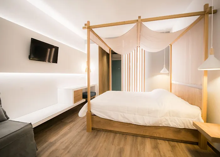 Sunrise Village 3* Skopelos Town